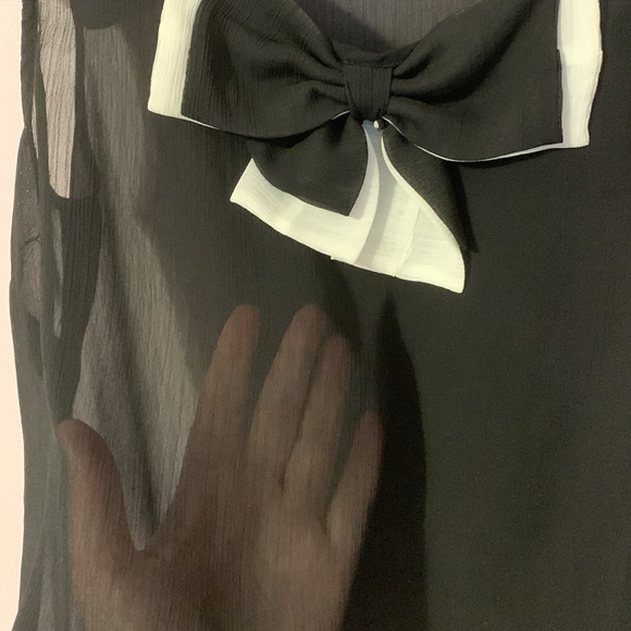 3/25$ Sheer blouse with bow - Picture 6 of 6